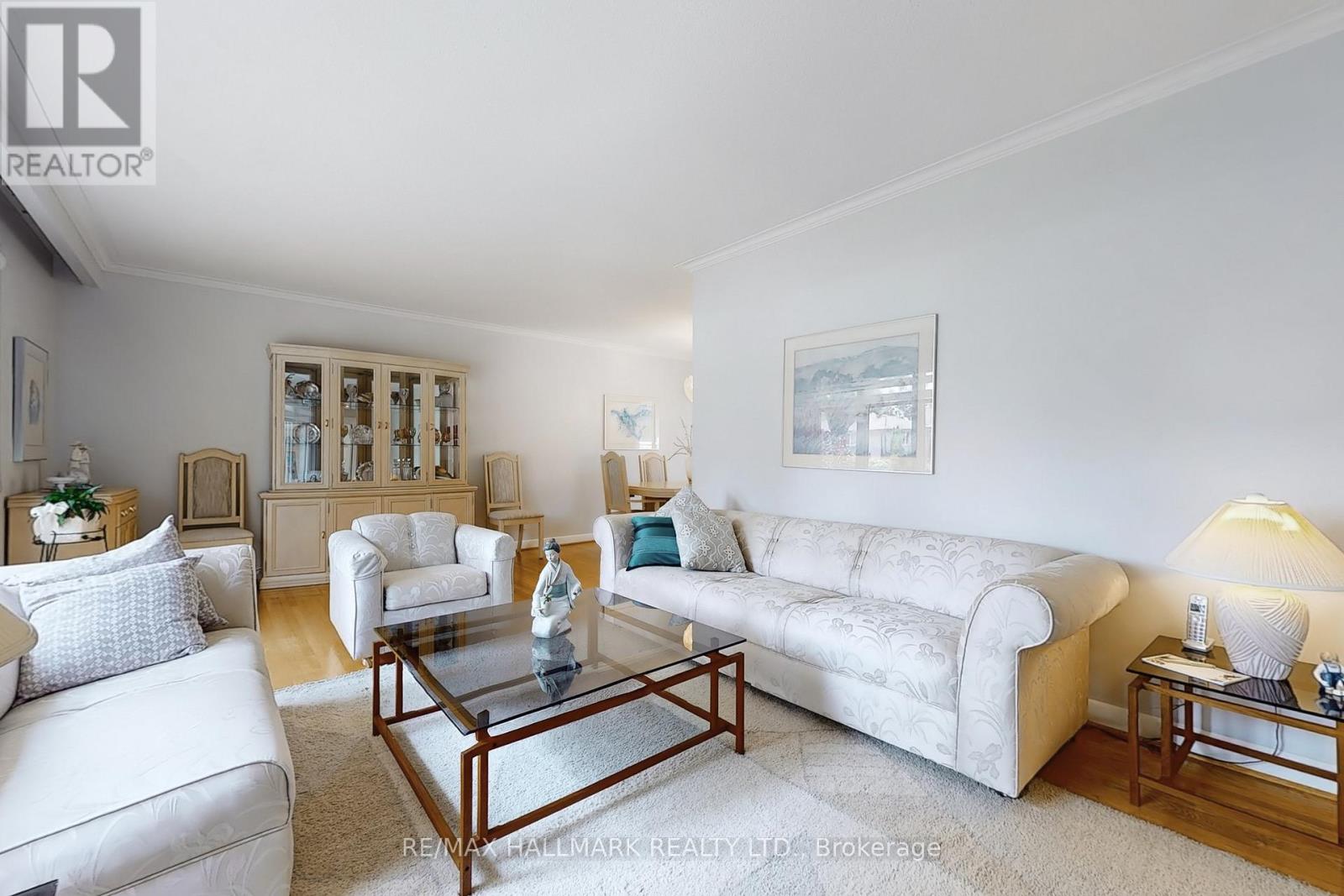Photo 4 of 69 Breadner Drive, Toronto ON