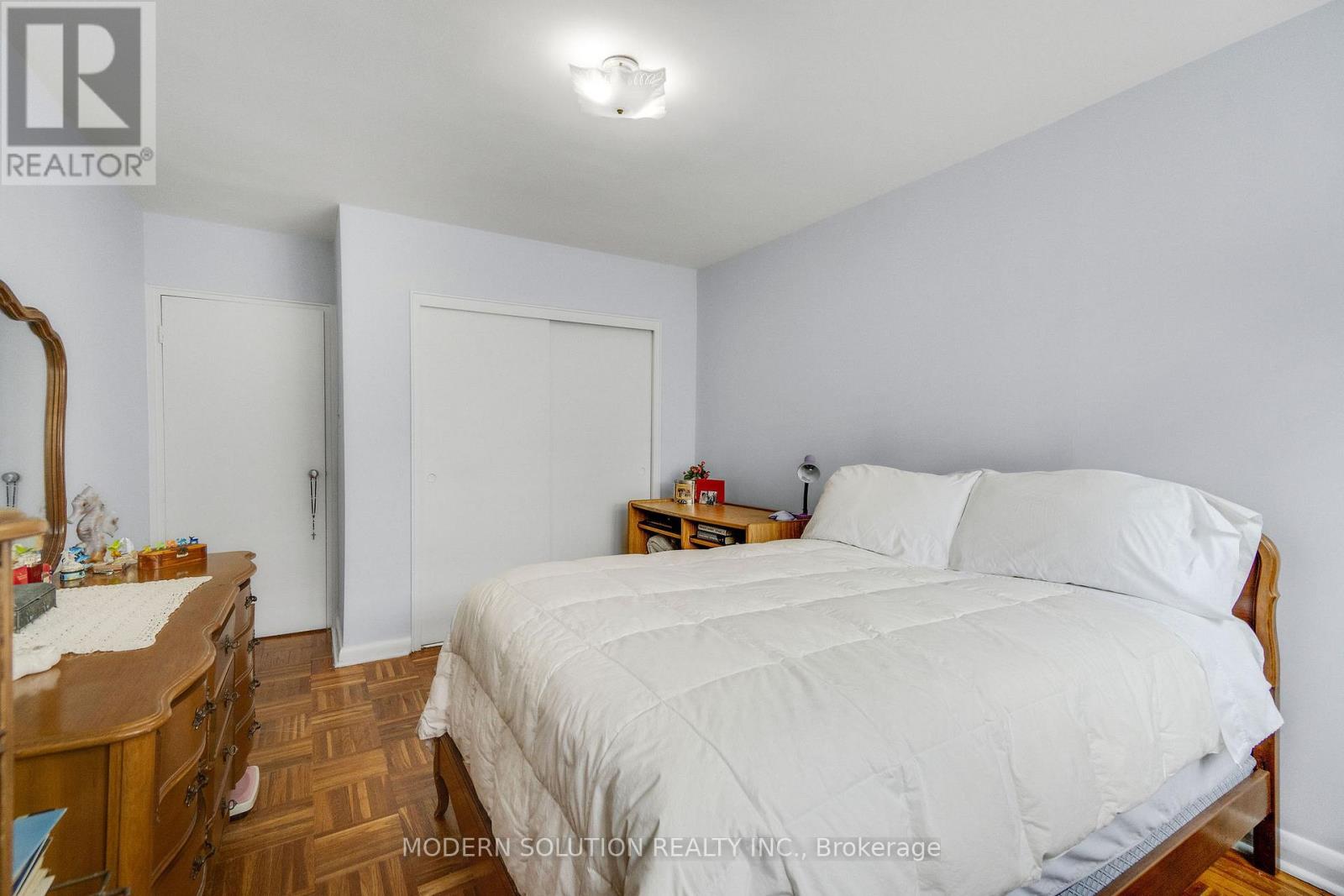 Photo 24 of 1 8 Kinsdale Boulevard, Toronto ON