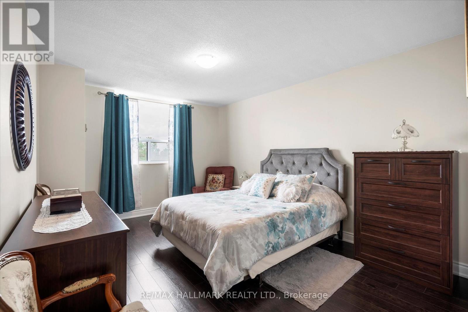 Photo 37 of 410 3 Lisa Street, Brampton ON
