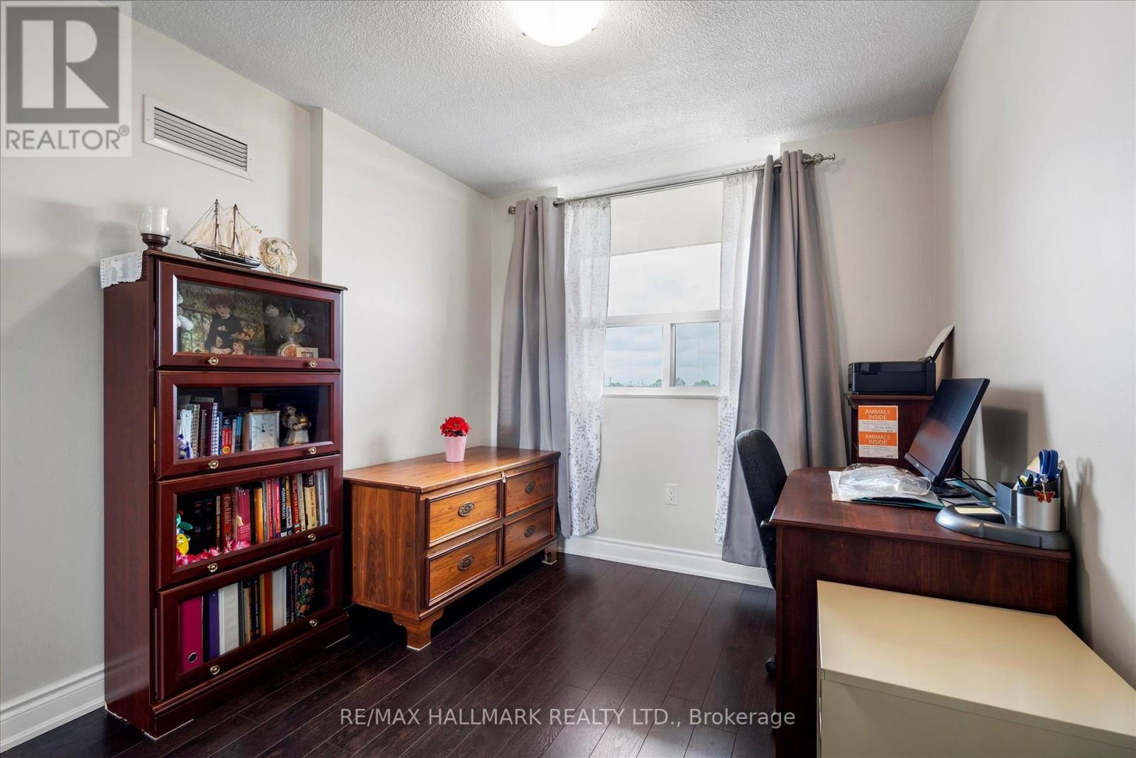 Photo 39 of 410 3 Lisa Street, Brampton ON