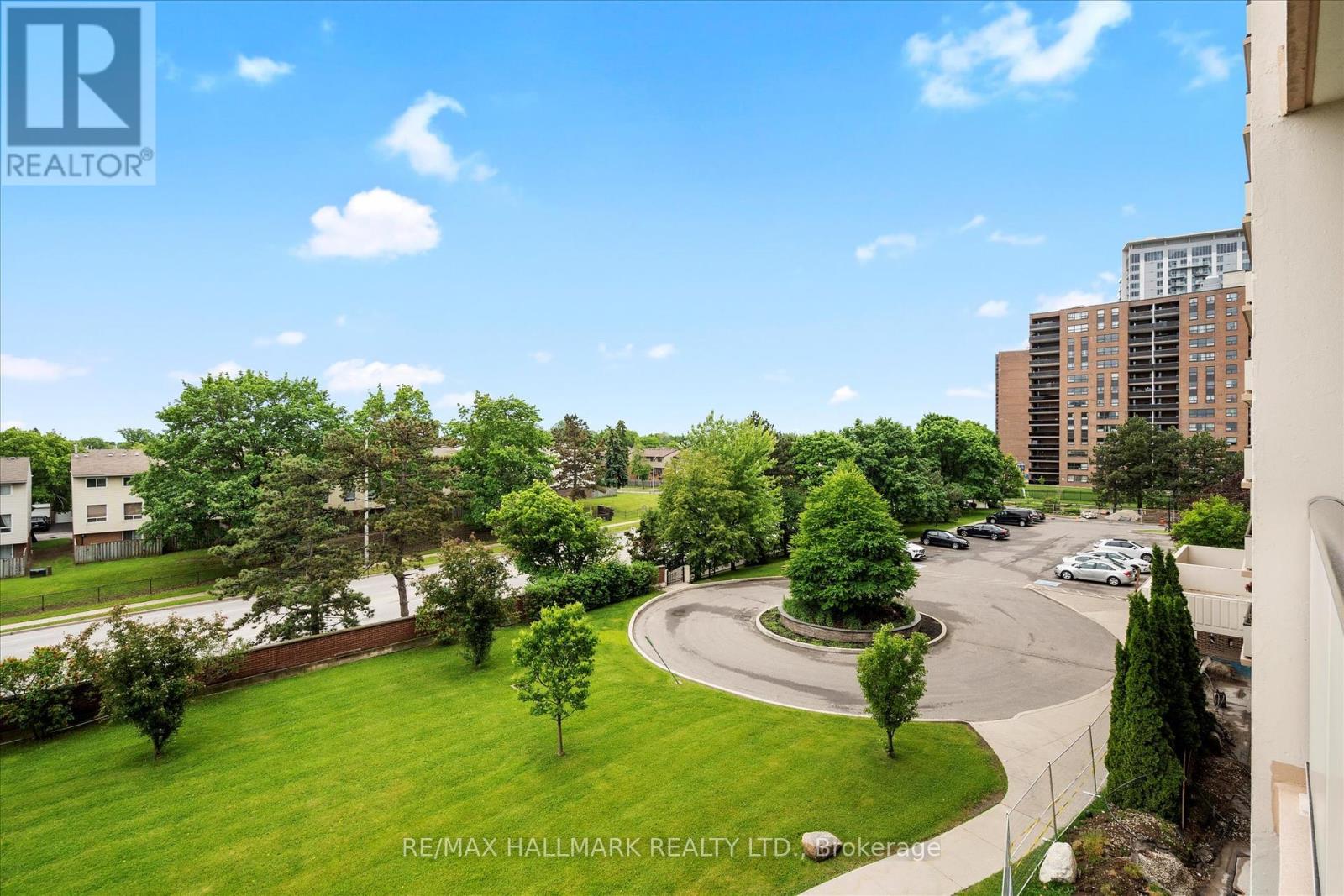 Photo 47 of 410 3 Lisa Street, Brampton ON