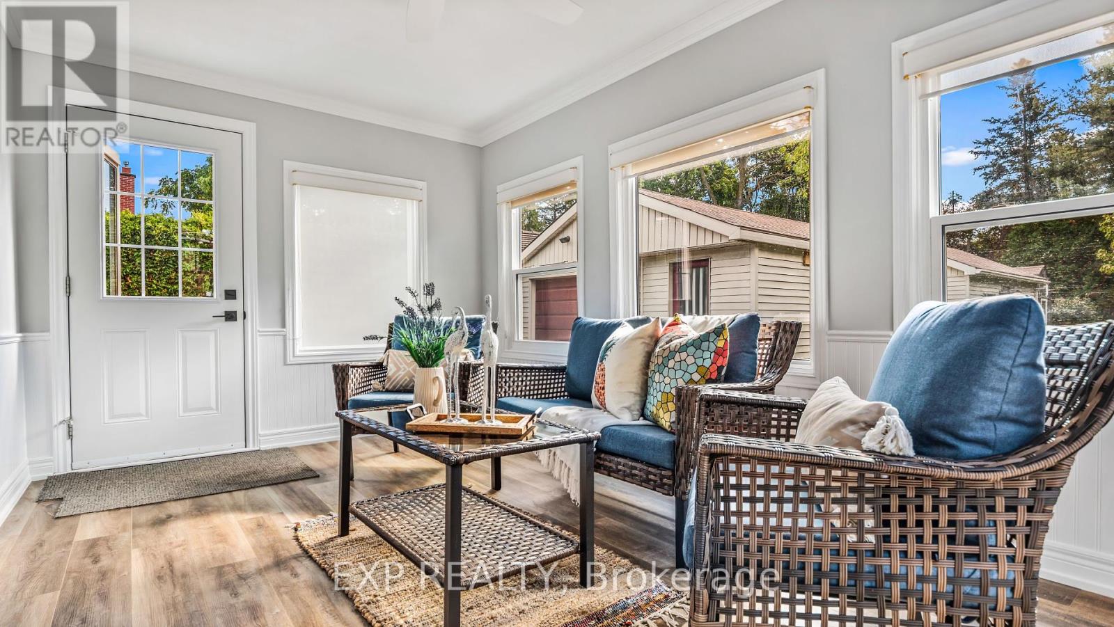 Photo 10 of 1036 Cedarwood Place, Burlington ON