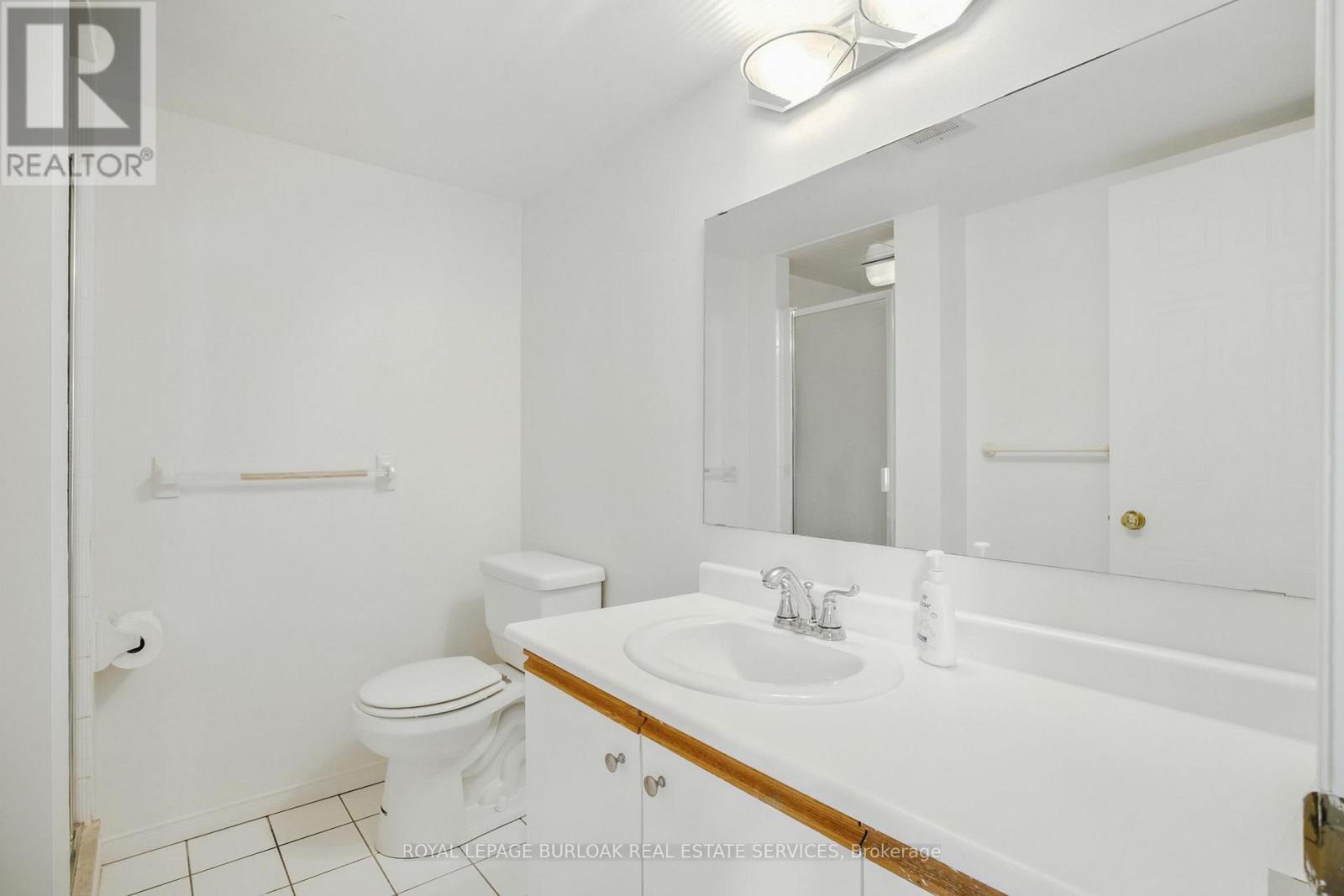 Photo 19 of 101 5070 Pinedale Avenue, Burlington ON