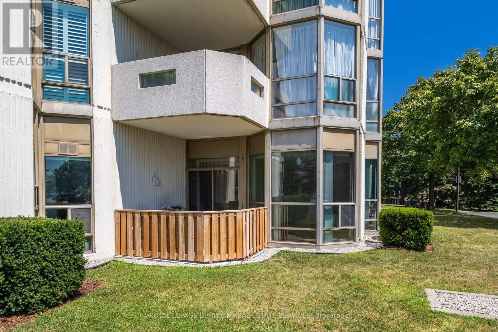 Photo 26 of 101 5070 Pinedale Avenue, Burlington ON