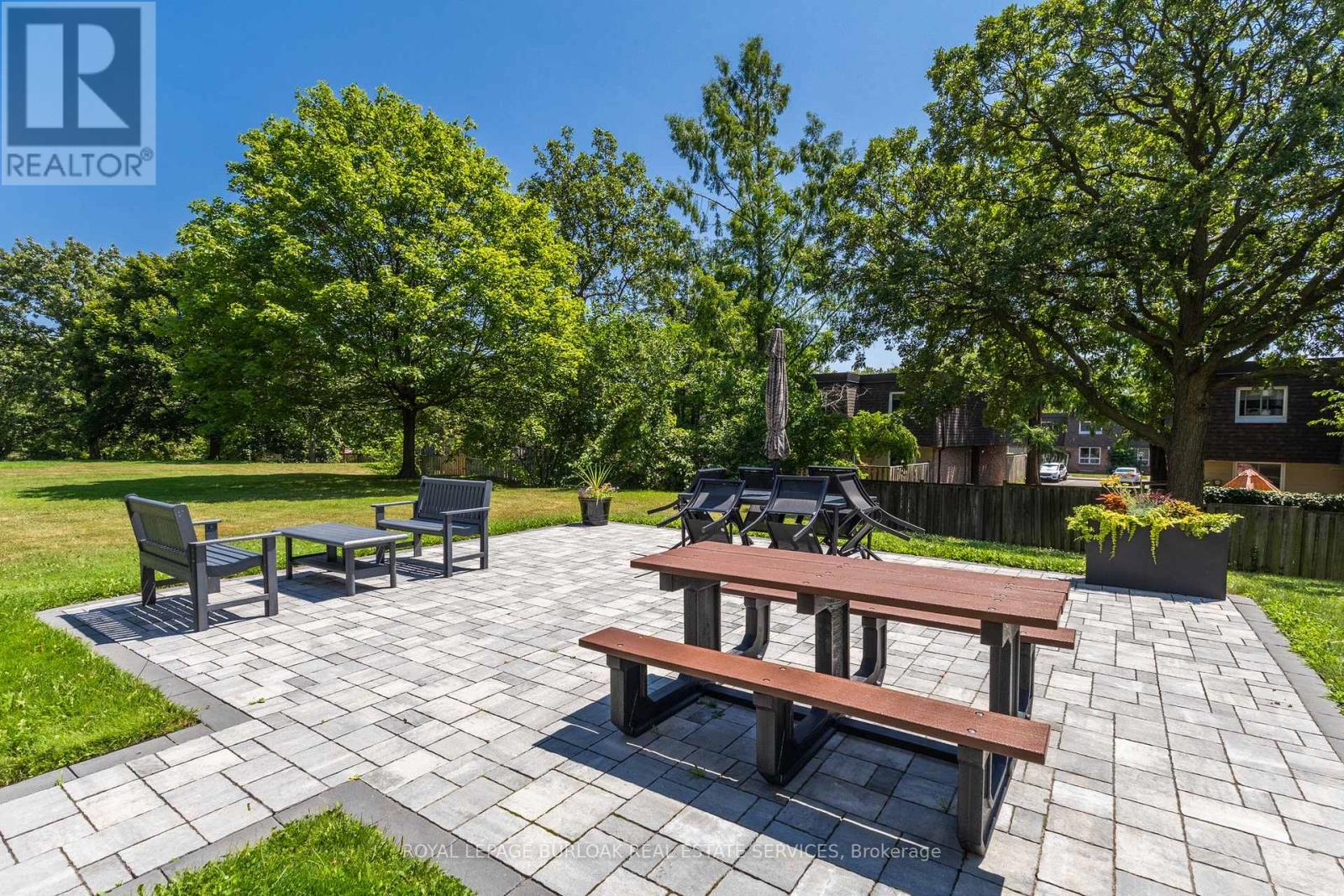 Photo 29 of 101 5070 Pinedale Avenue, Burlington ON