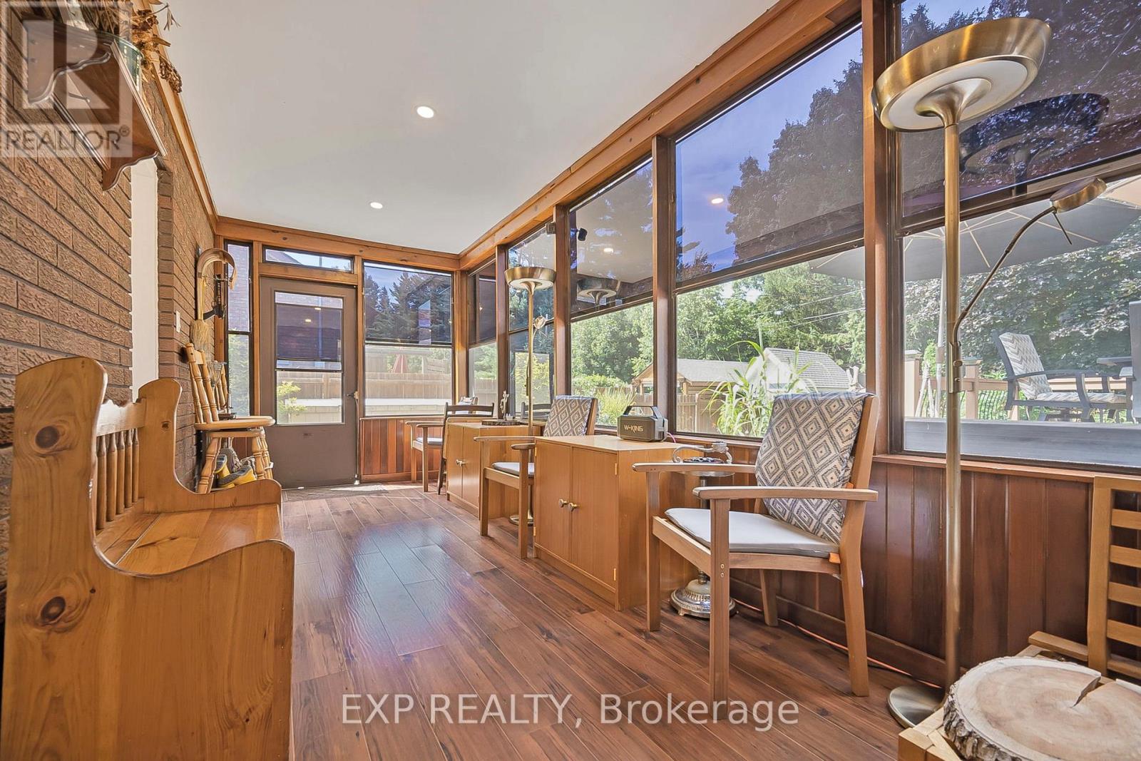 Photo 15 of 15 Hawthorne Road, Cambridge ON