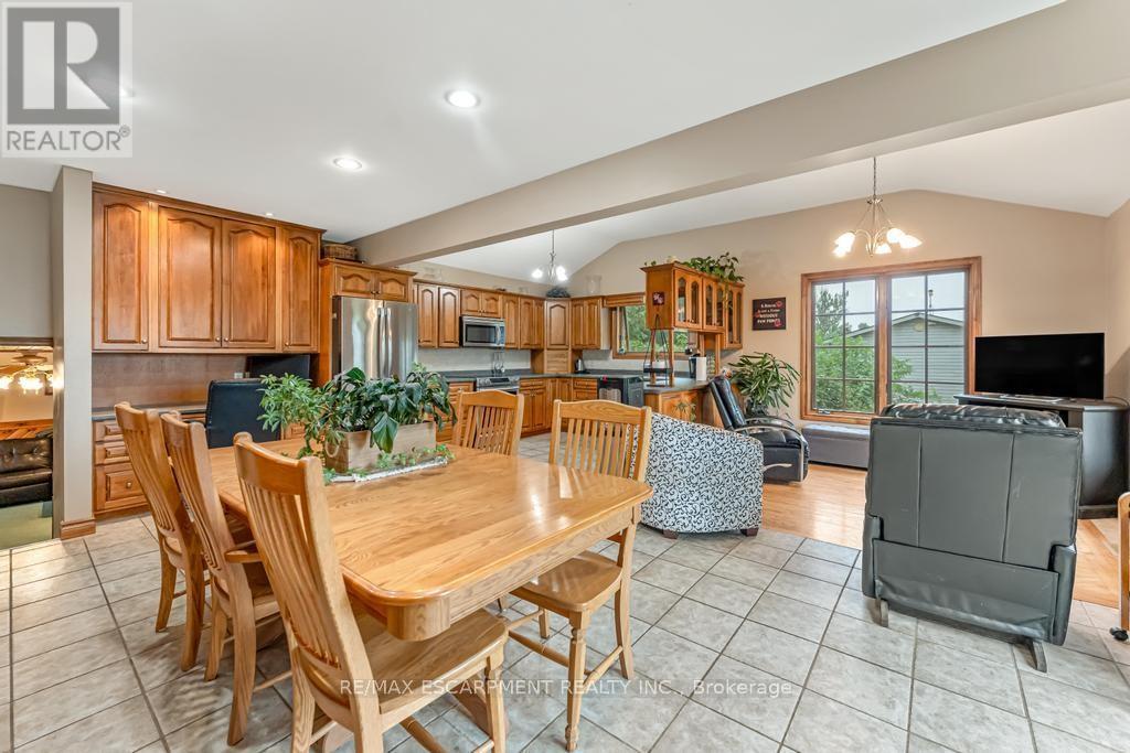 Photo 15 of 70 Sawmill Road, Haldimand ON