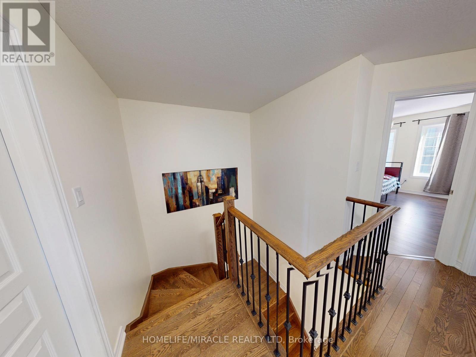 Photo 28 of 43 515 Winston Road, Grimsby ON