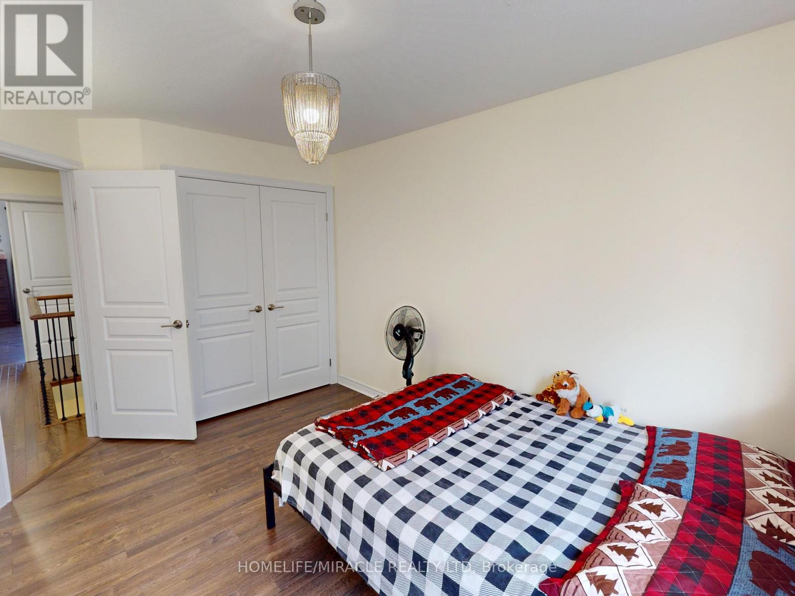 Photo 40 of 43 515 Winston Road, Grimsby ON