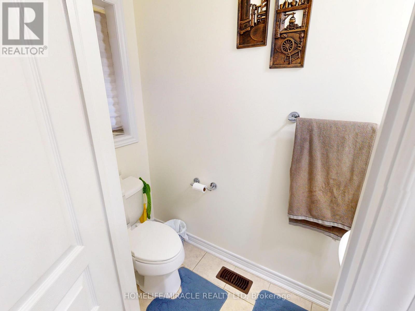 Photo 5 of 43 515 Winston Road, Grimsby ON