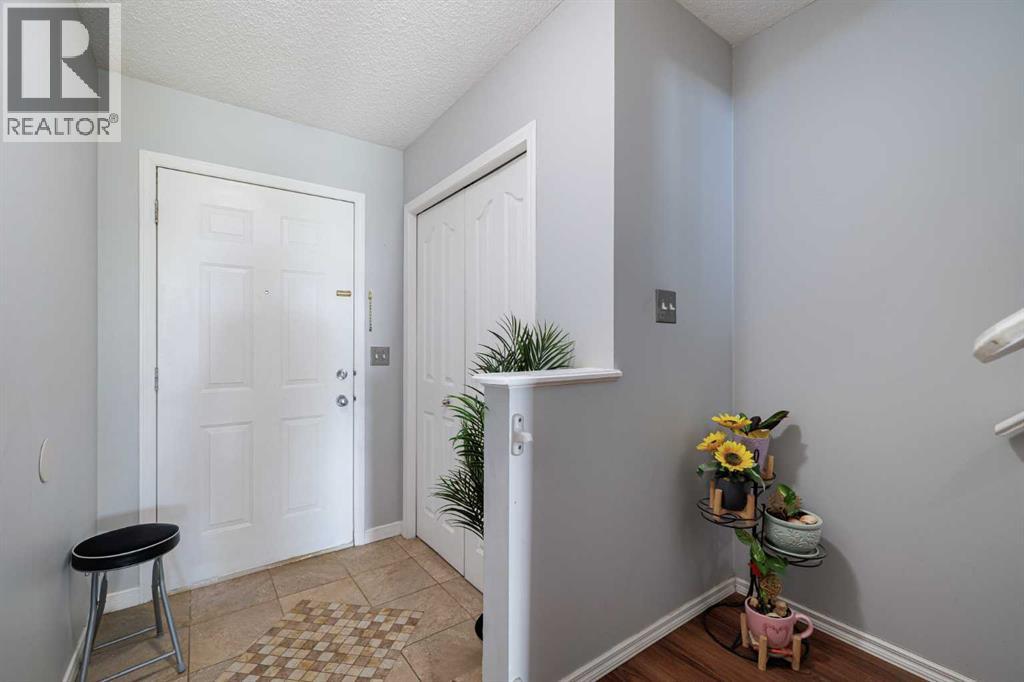 Single Family House for Sale in  Taracove Place NE Taradale Calgary 