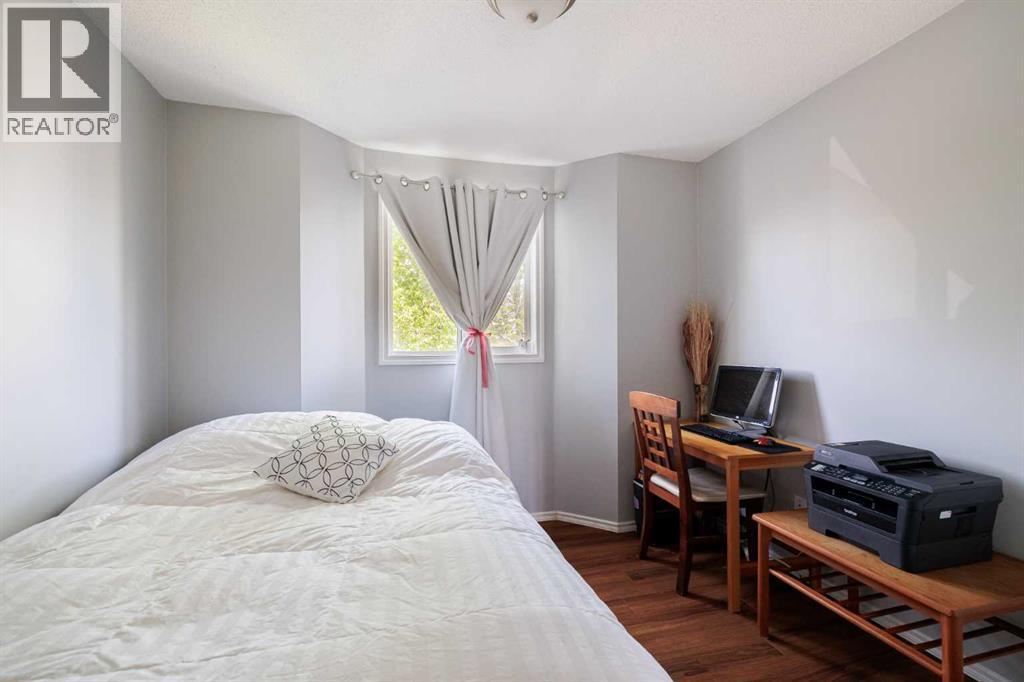 Single Family House for Sale in  Taracove Place NE Taradale Calgary 