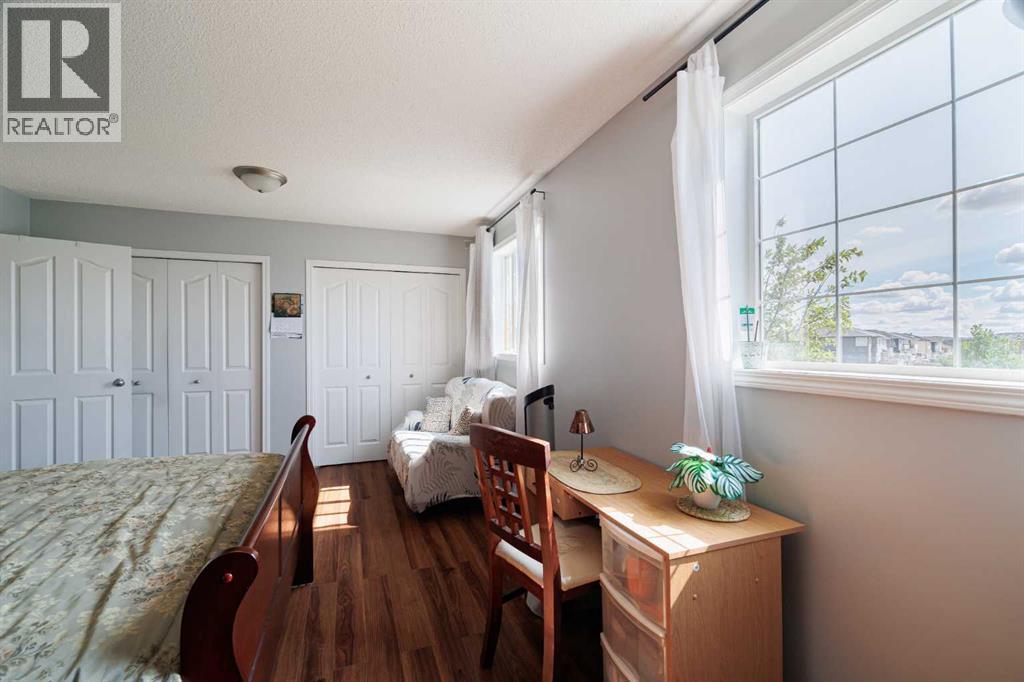 Single Family House for Sale in  Taracove Place NE Taradale Calgary 