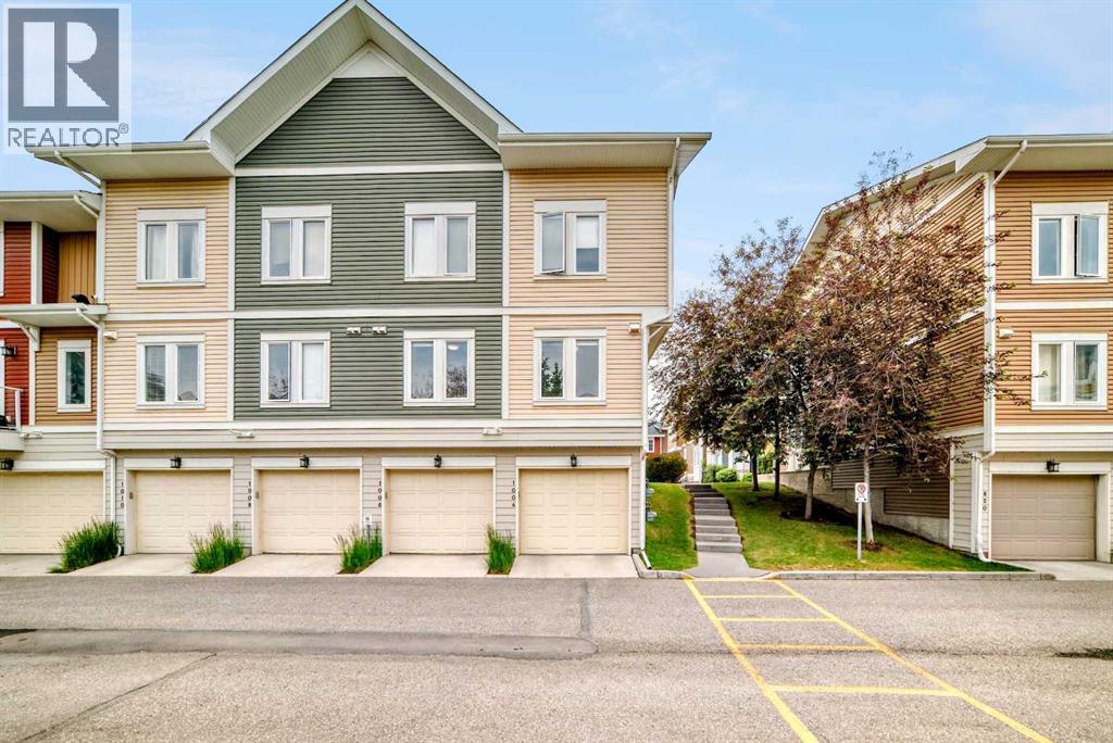 Single Family House for Sale in  Auburn Bay Square SE Auburn Bay Calgary 