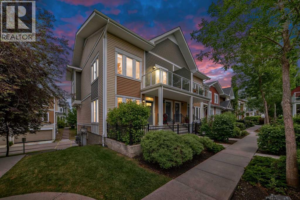 Single Family House for Sale in  Auburn Bay Square SE Auburn Bay Calgary 