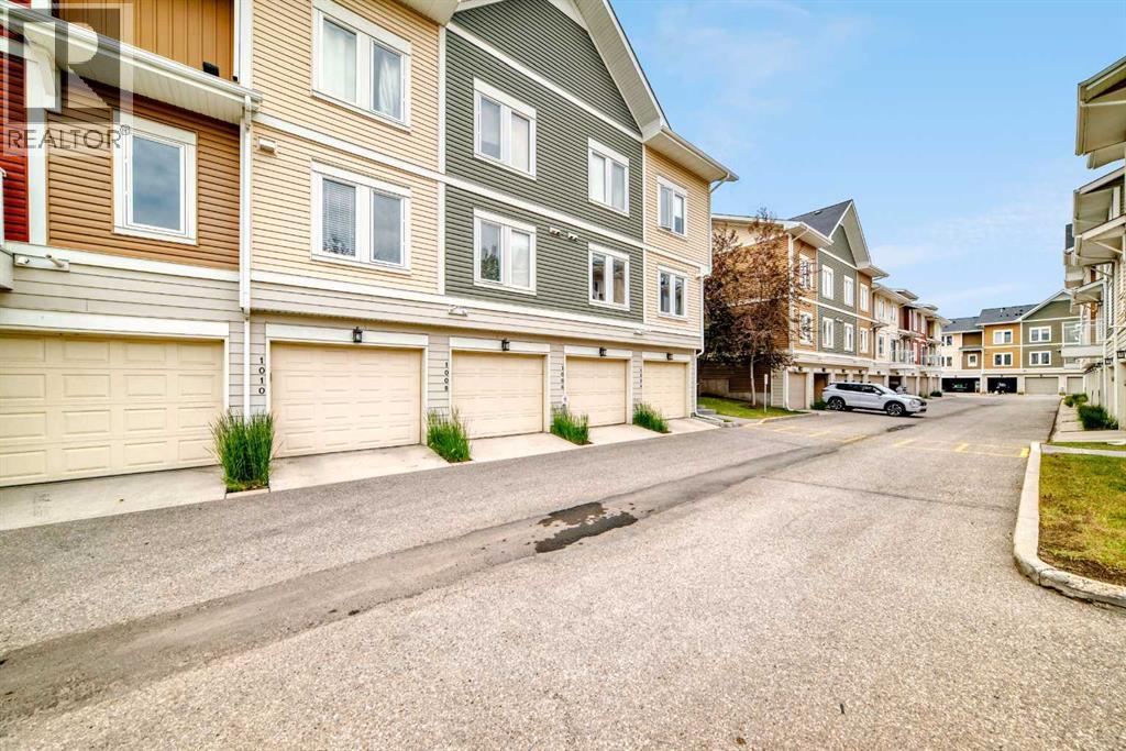 Single Family House for Sale in  Auburn Bay Square SE Auburn Bay Calgary 