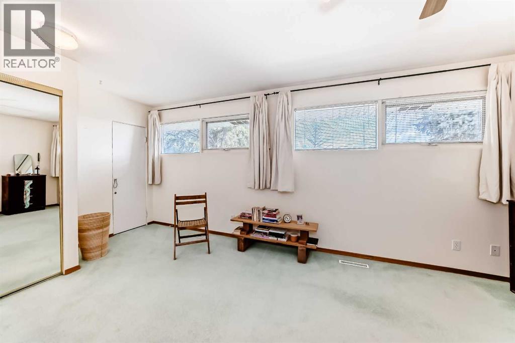 Single Family House for Sale in  Merrill Drive NE Winston Heights/Mountview Calgary 