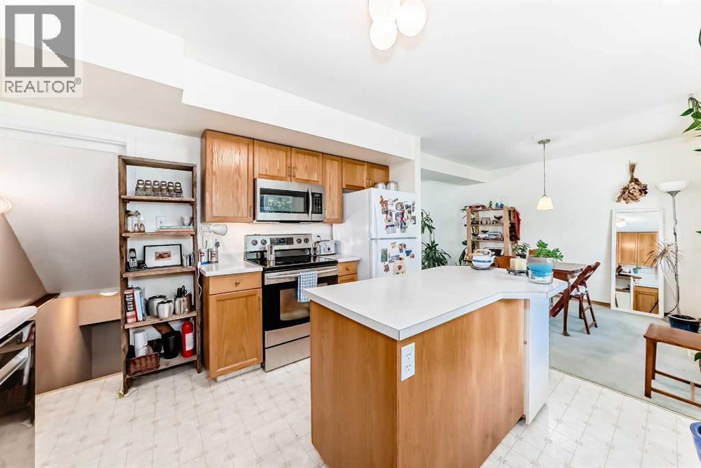 Single Family House for Sale in  Merrill Drive NE Winston Heights/Mountview Calgary 