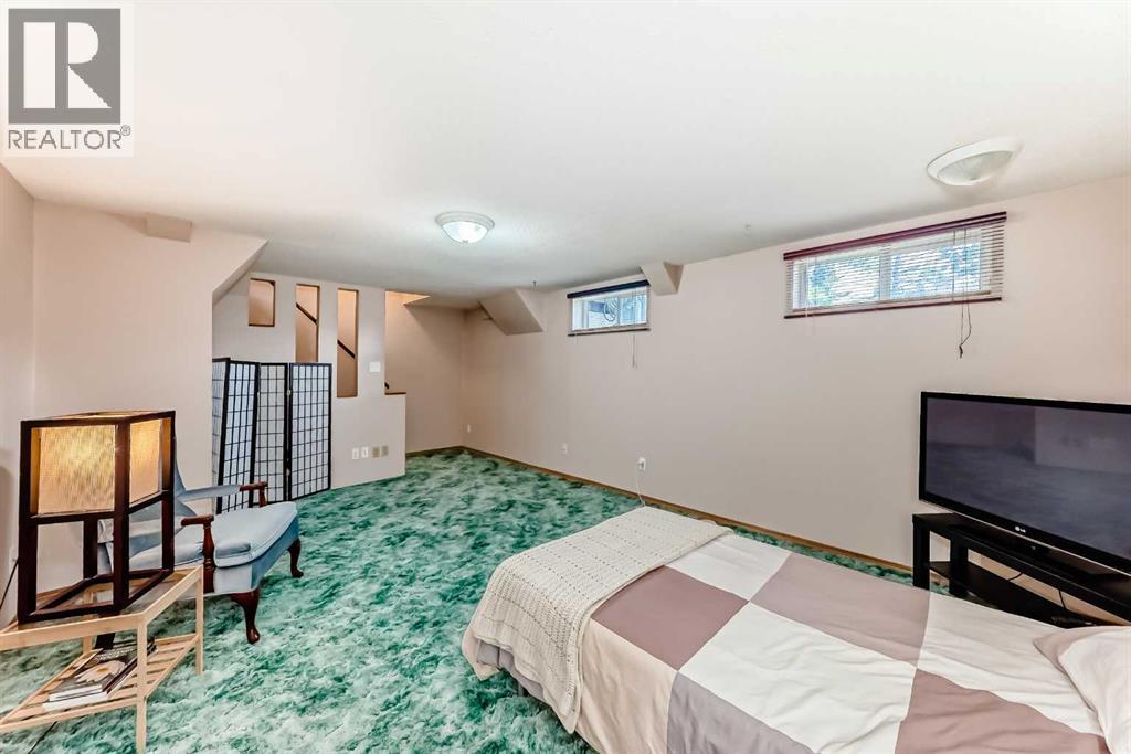 Single Family House for Sale in  Merrill Drive NE Winston Heights/Mountview Calgary 
