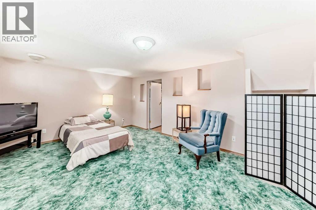 Single Family House for Sale in  Merrill Drive NE Winston Heights/Mountview Calgary 