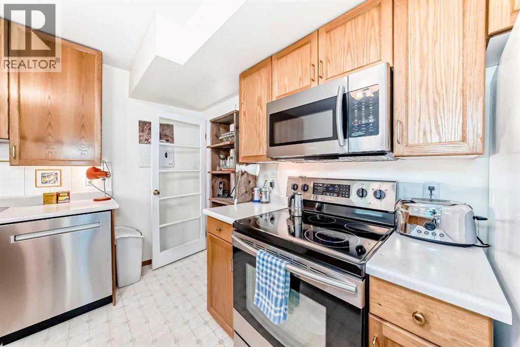 Single Family House for Sale in  Merrill Drive NE Winston Heights/Mountview Calgary 