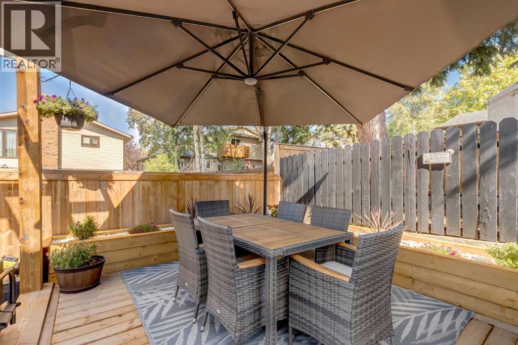 Single Family House for Sale in  Silvergrove Drive NW Silver Springs Calgary 