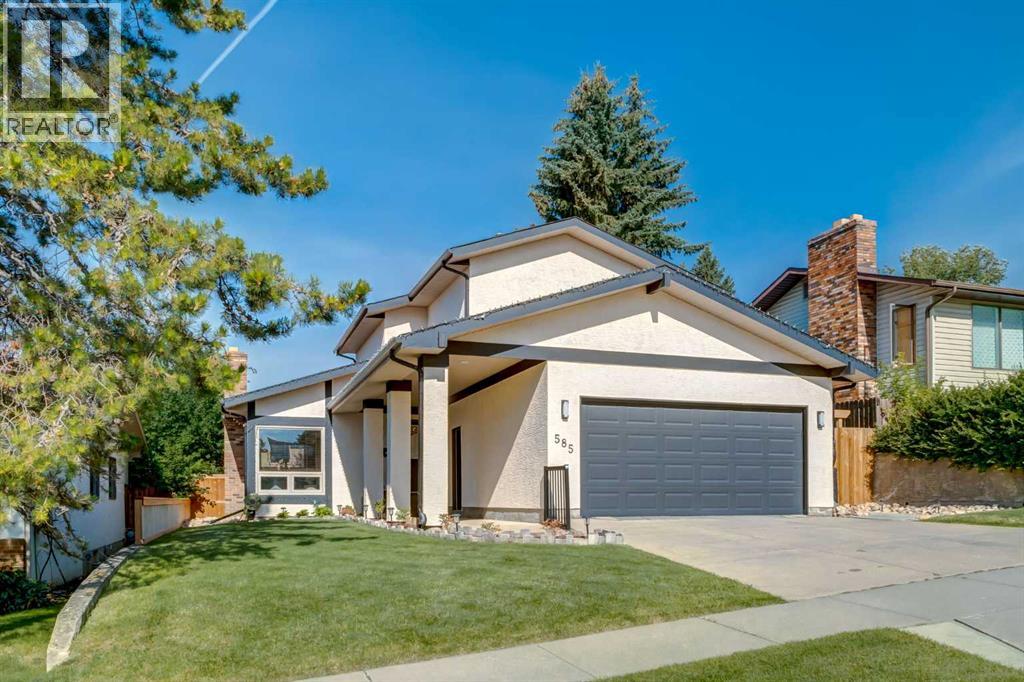Single Family House for Sale in  Silvergrove Drive NW Silver Springs Calgary 