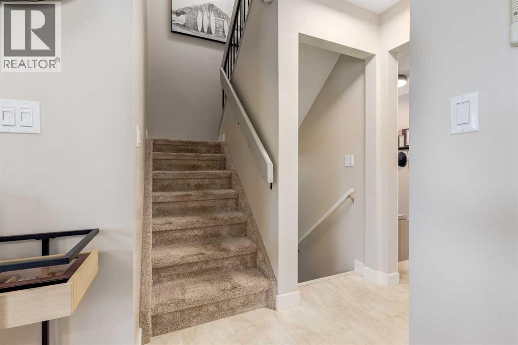 Single Family House for Sale in  Silvergrove Drive NW Silver Springs Calgary 