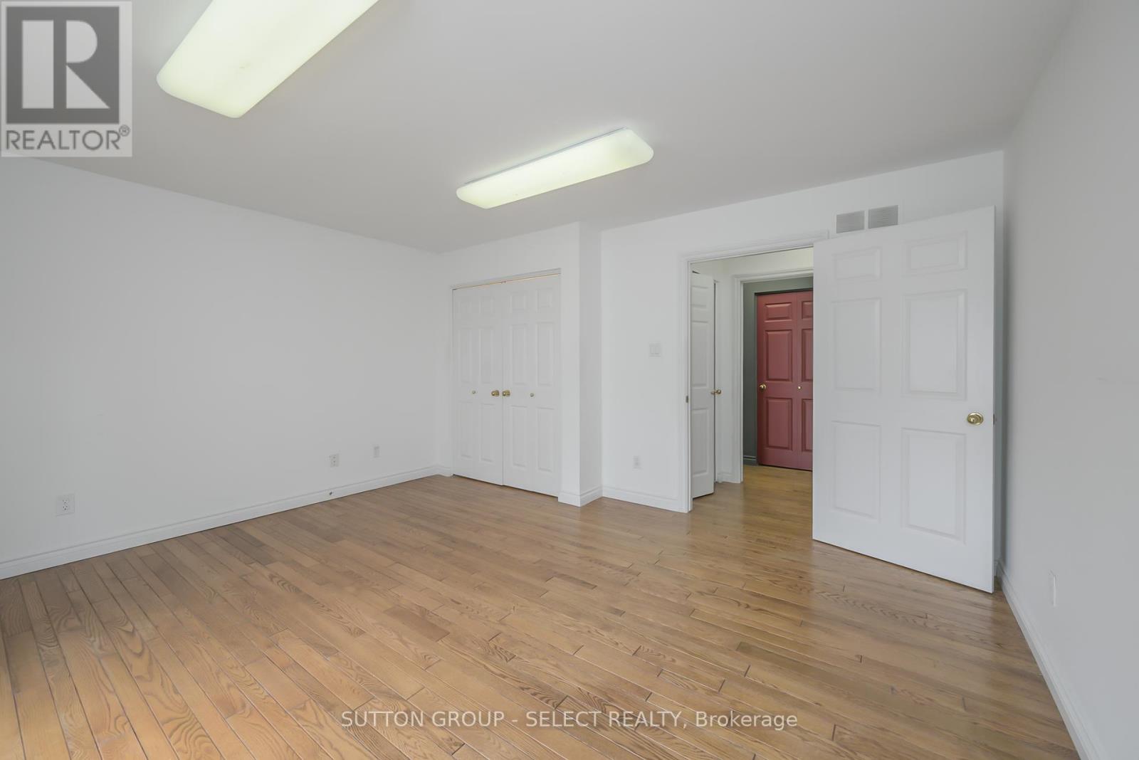 Photo 29 of 5 10 Mackellar Avenue, London North ON