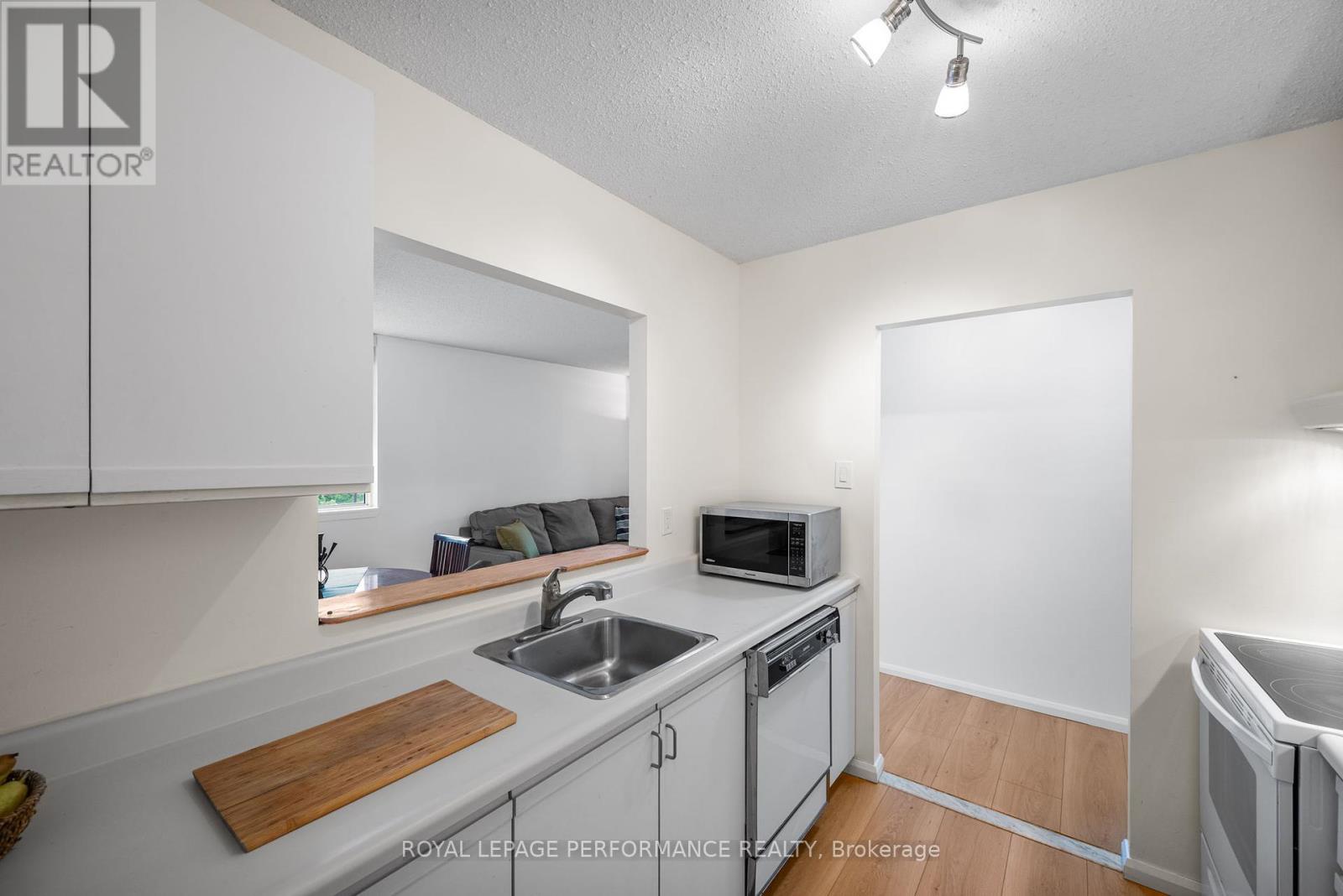 Photo 32 of 501 110 Forward Avenue, Ottawa ON