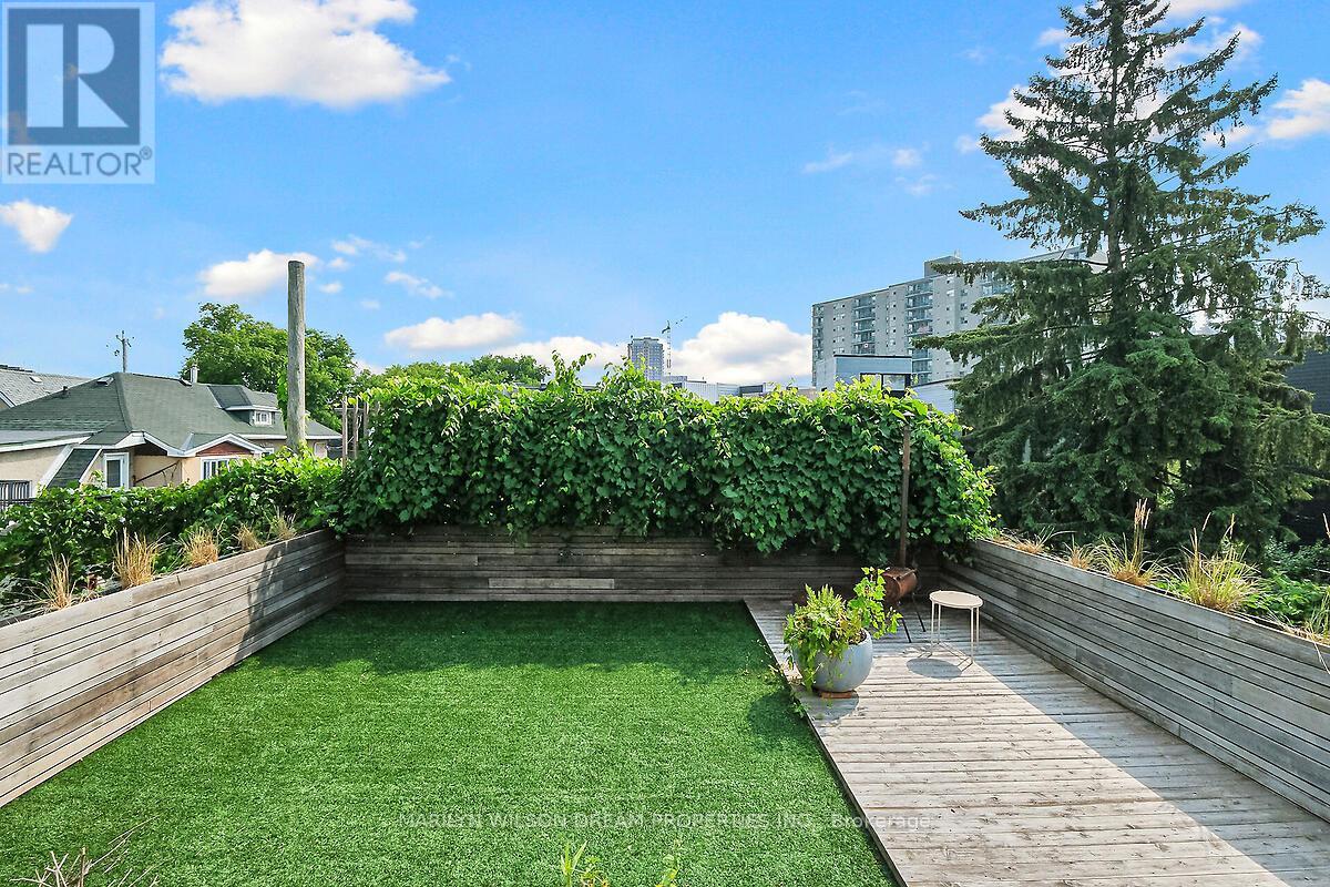 Photo 14 of 67 Pinhey Street, Ottawa ON