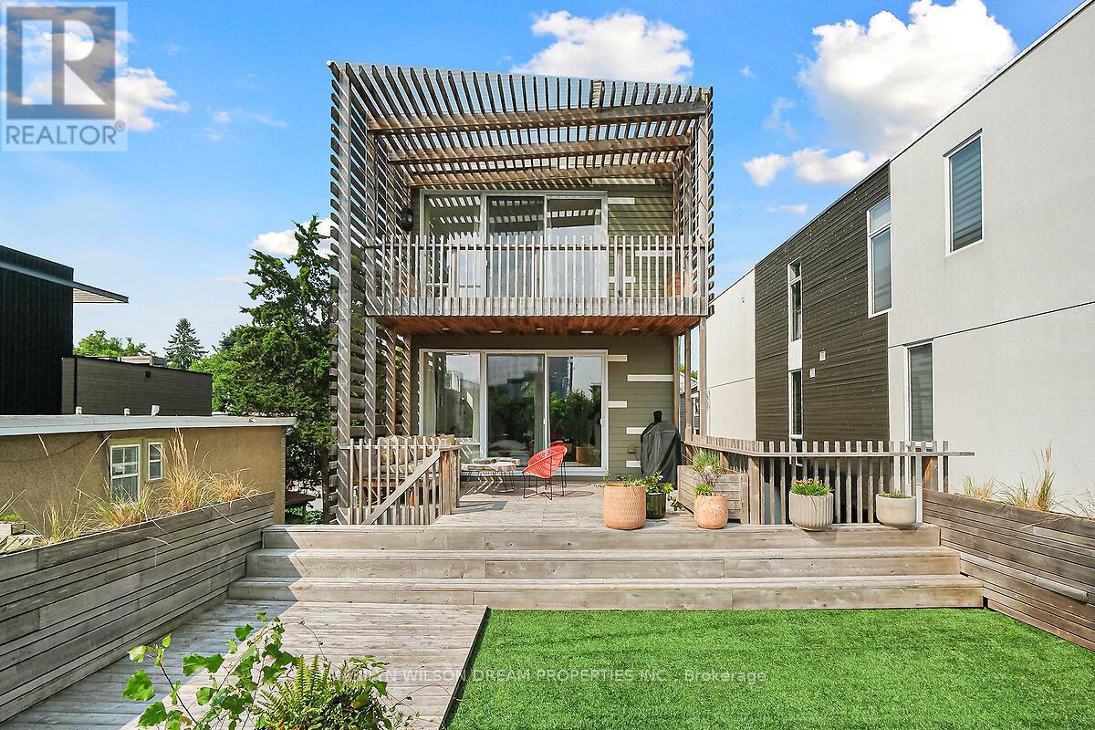 Photo 5 of 67 Pinhey Street, Ottawa ON
