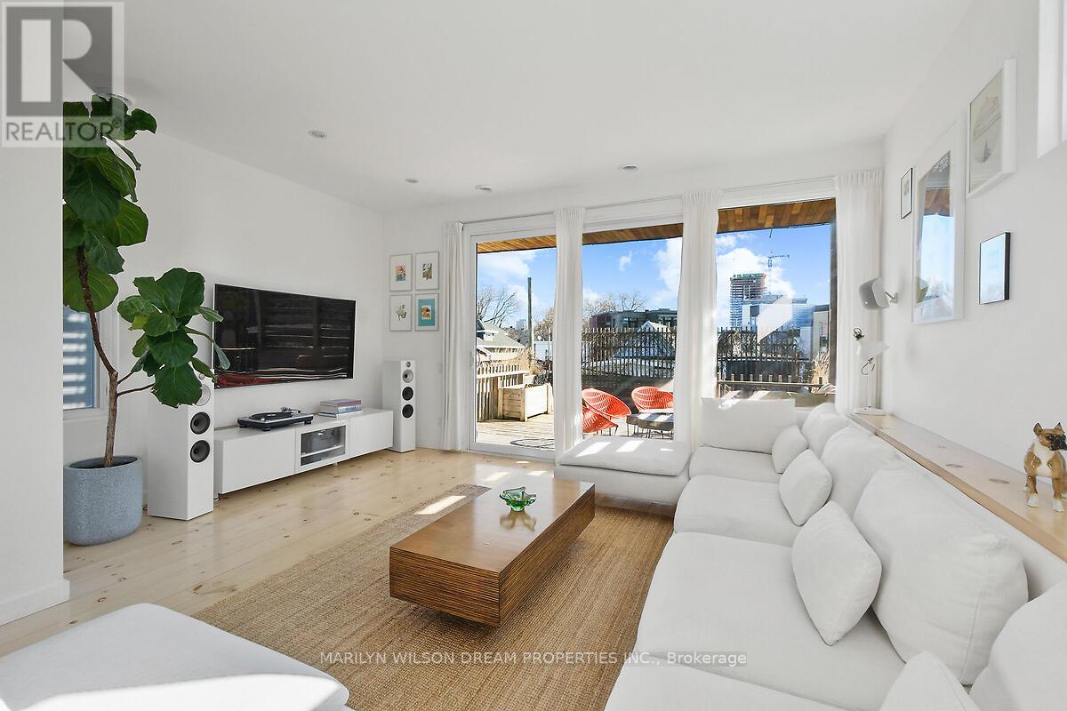 Photo 17 of 67 Pinhey Street, Ottawa ON