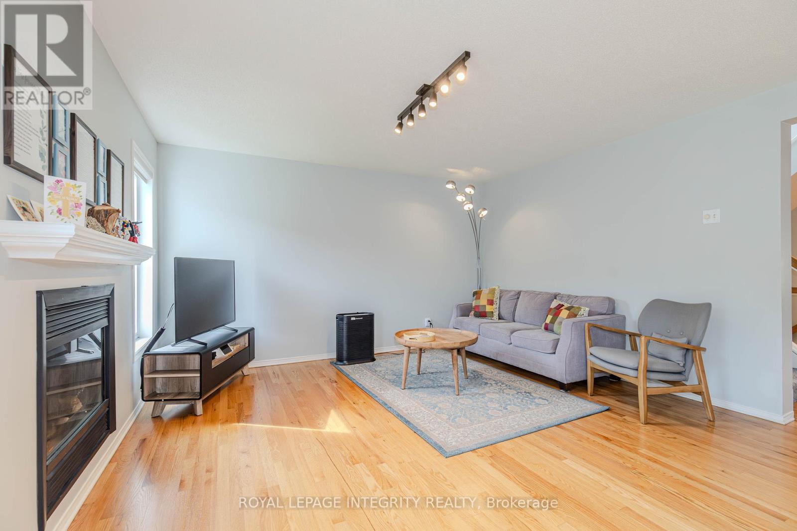 Photo 17 of 2123 Esprit Drive, Ottawa ON