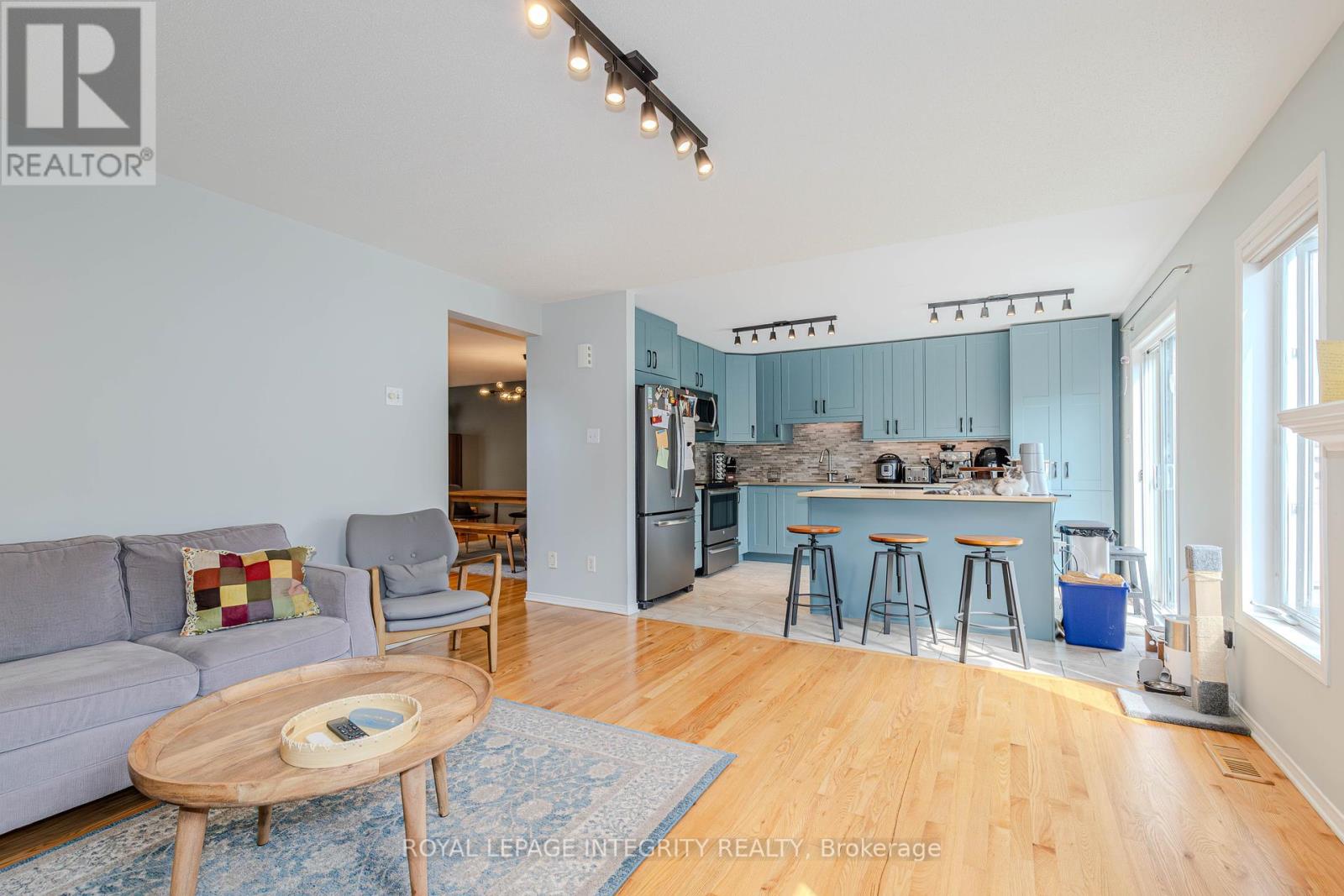 Photo 20 of 2123 Esprit Drive, Ottawa ON