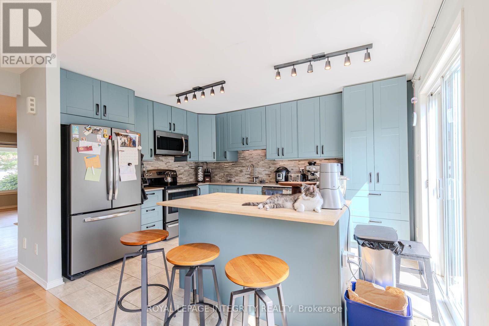 Photo 22 of 2123 Esprit Drive, Ottawa ON