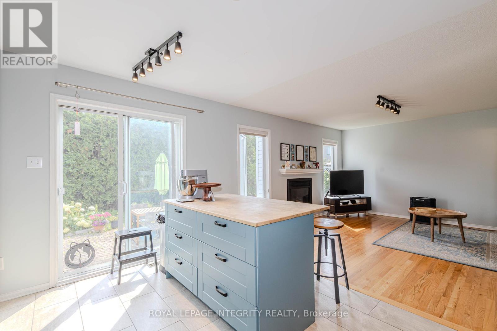 Photo 28 of 2123 Esprit Drive, Ottawa ON