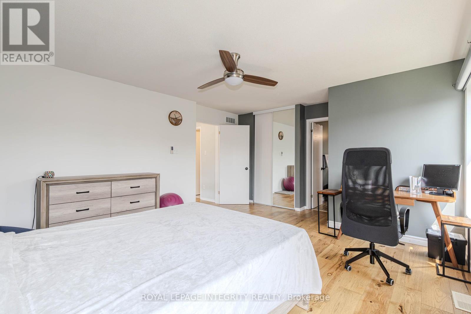 Photo 33 of 2123 Esprit Drive, Ottawa ON