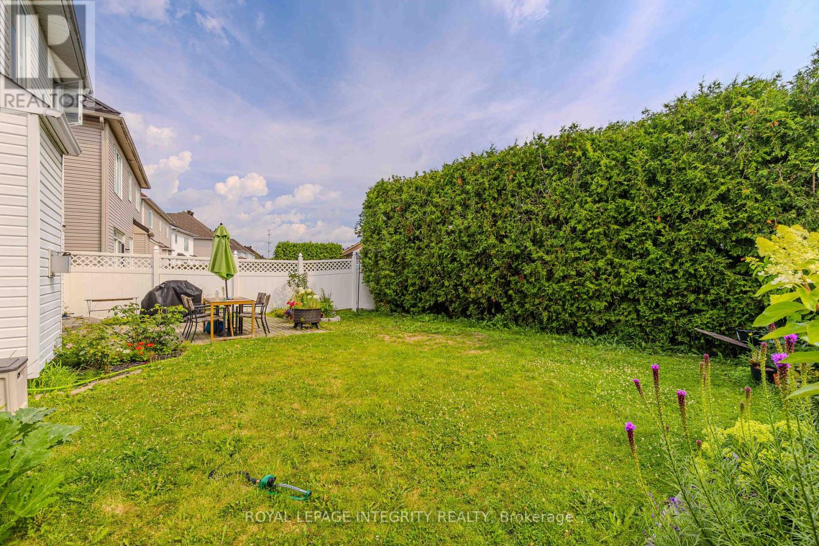 Photo 48 of 2123 Esprit Drive, Ottawa ON