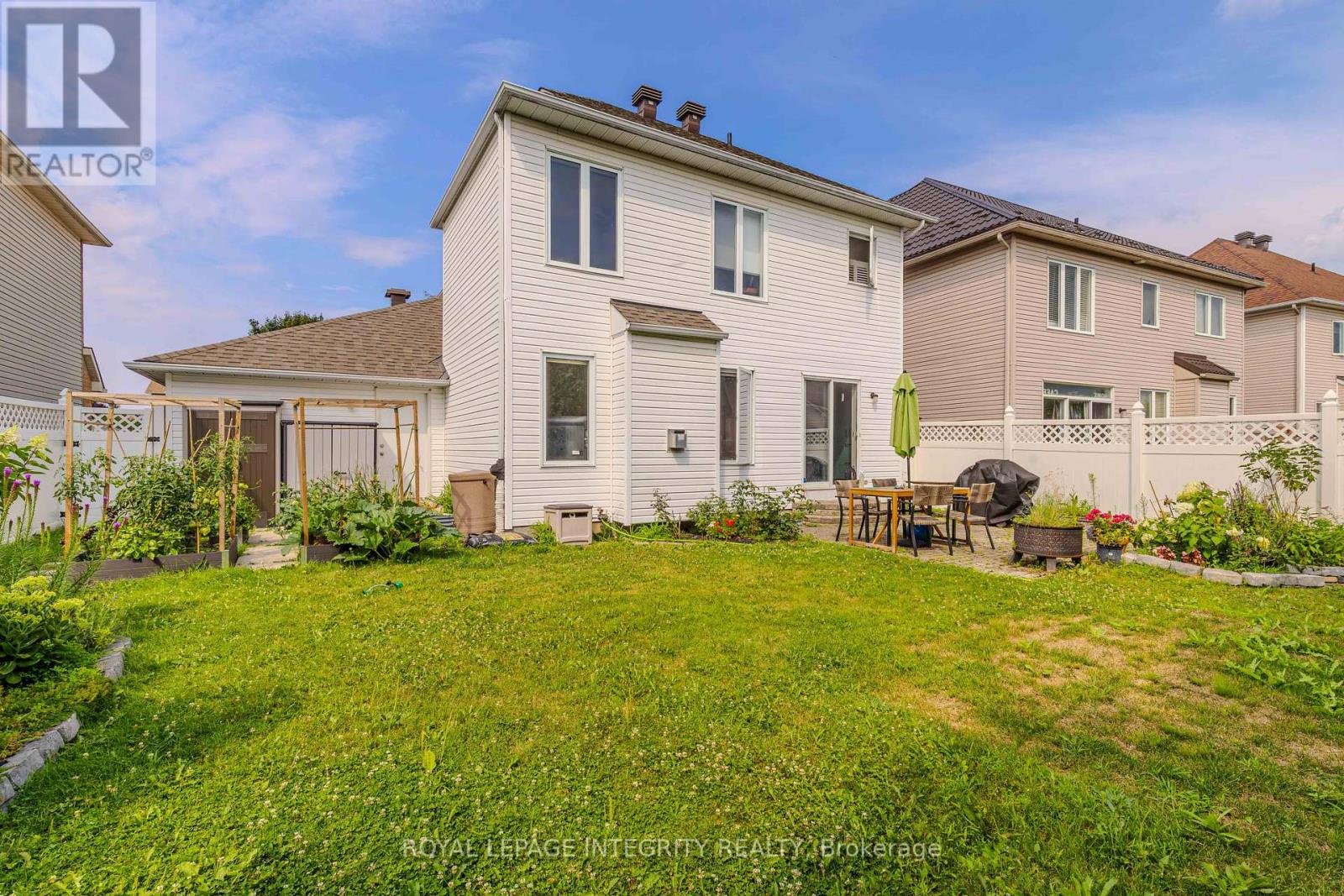 Photo 50 of 2123 Esprit Drive, Ottawa ON
