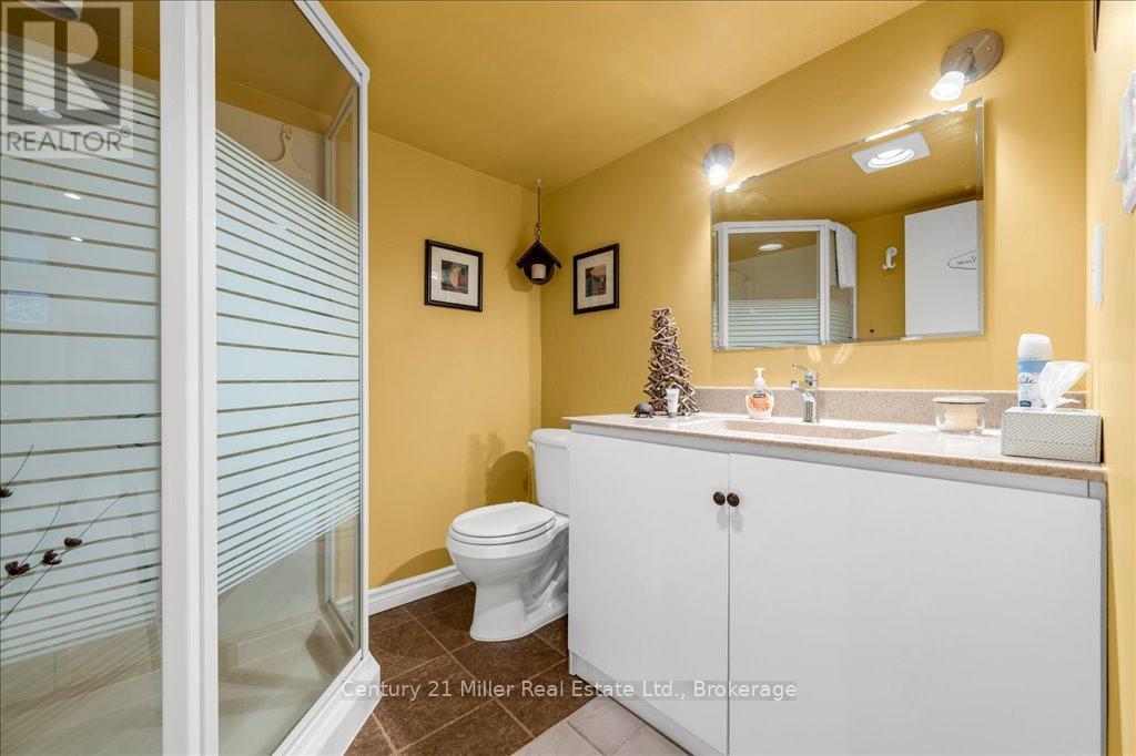 Photo 19 of 1504 Bridge Road, Oakville ON