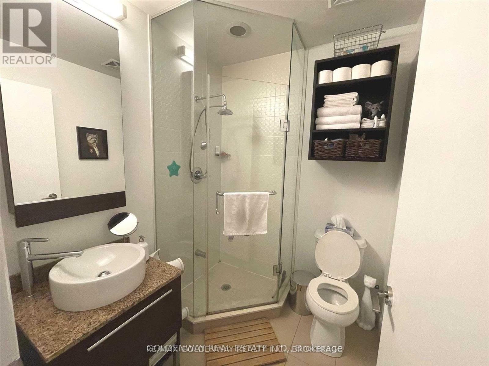 Photo 3 of 2112 500 Sherbourne Street, Toronto ON