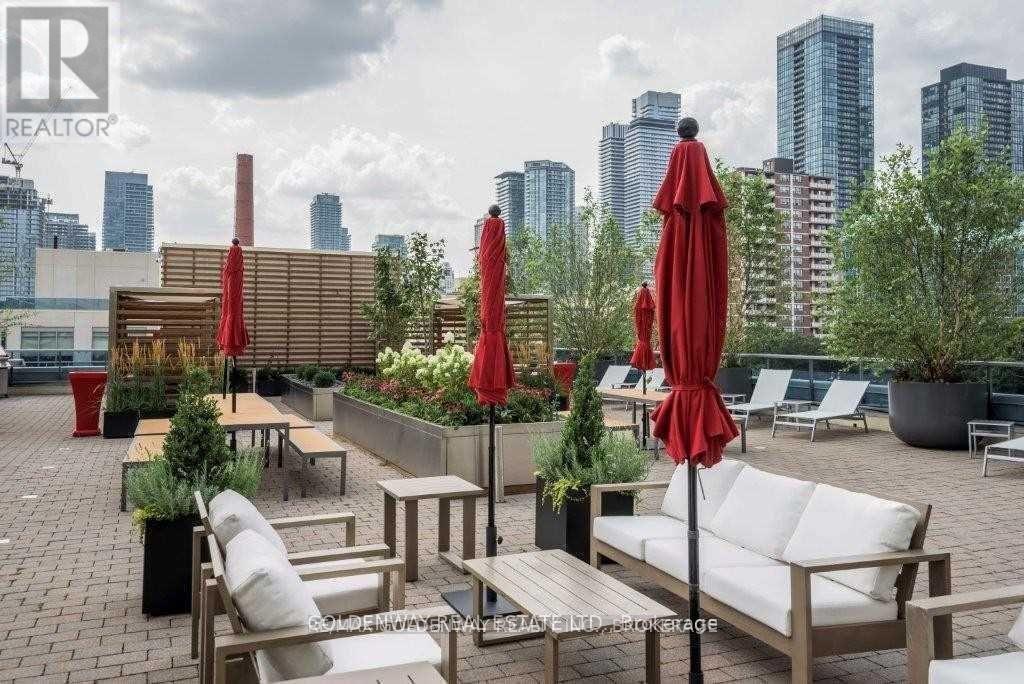 Photo 6 of 2112 500 Sherbourne Street, Toronto ON