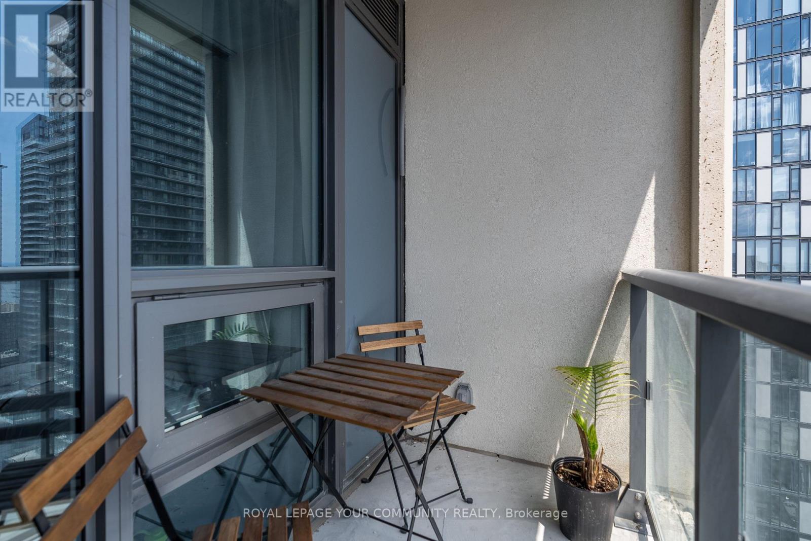 Photo 7 of 3307 108 Peter Street, Toronto ON