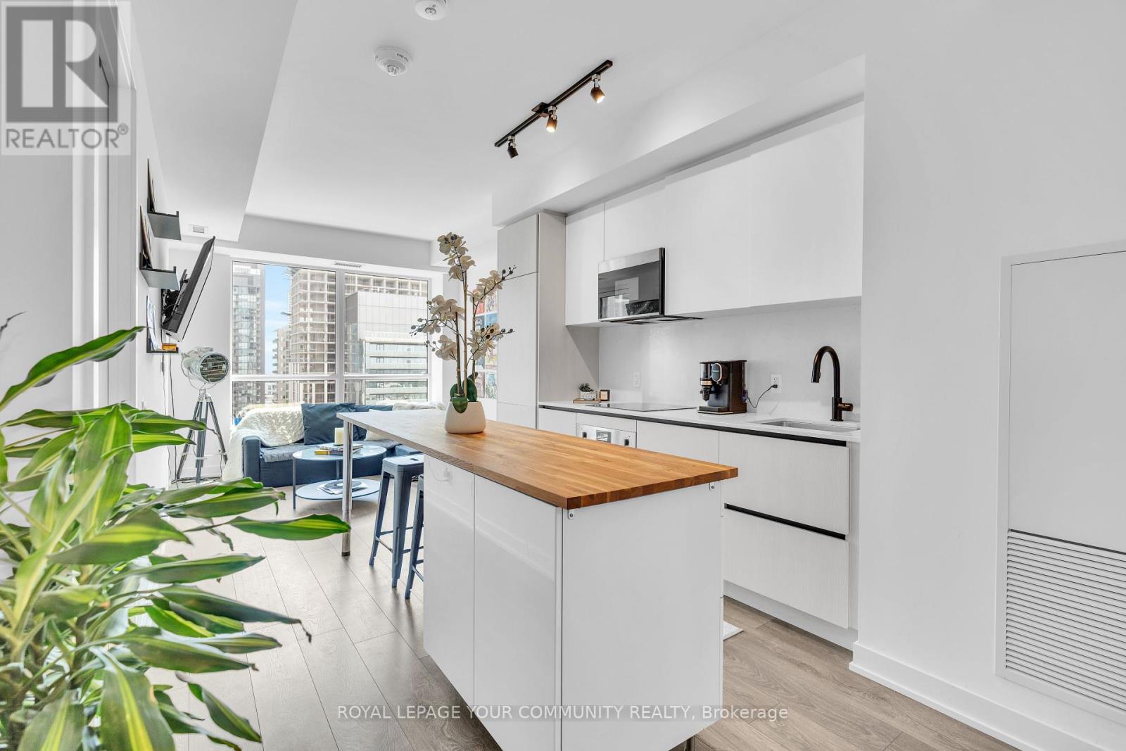 Photo 23 of 3307 108 Peter Street, Toronto ON