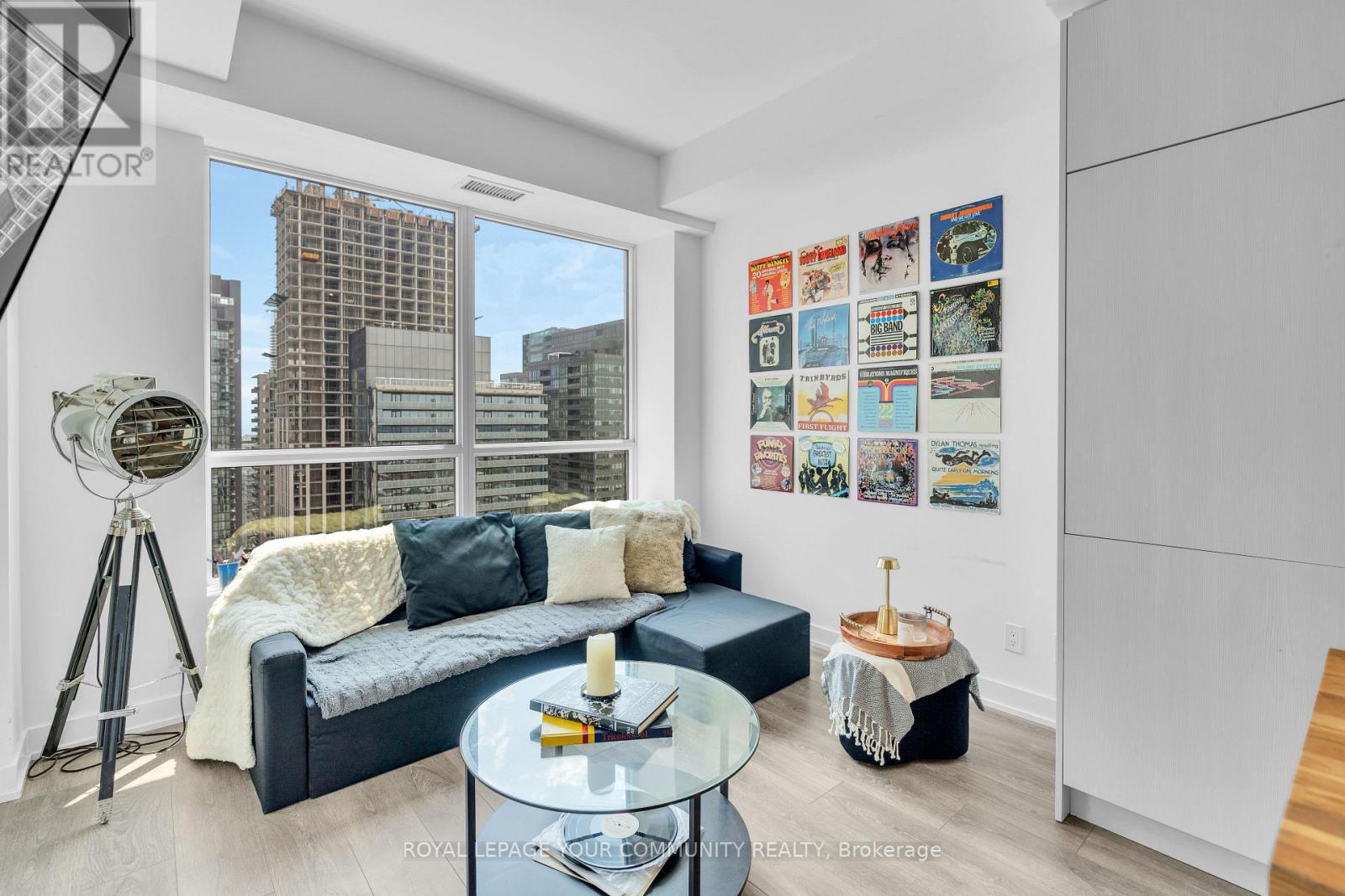 Photo 12 of 3307 108 Peter Street, Toronto ON