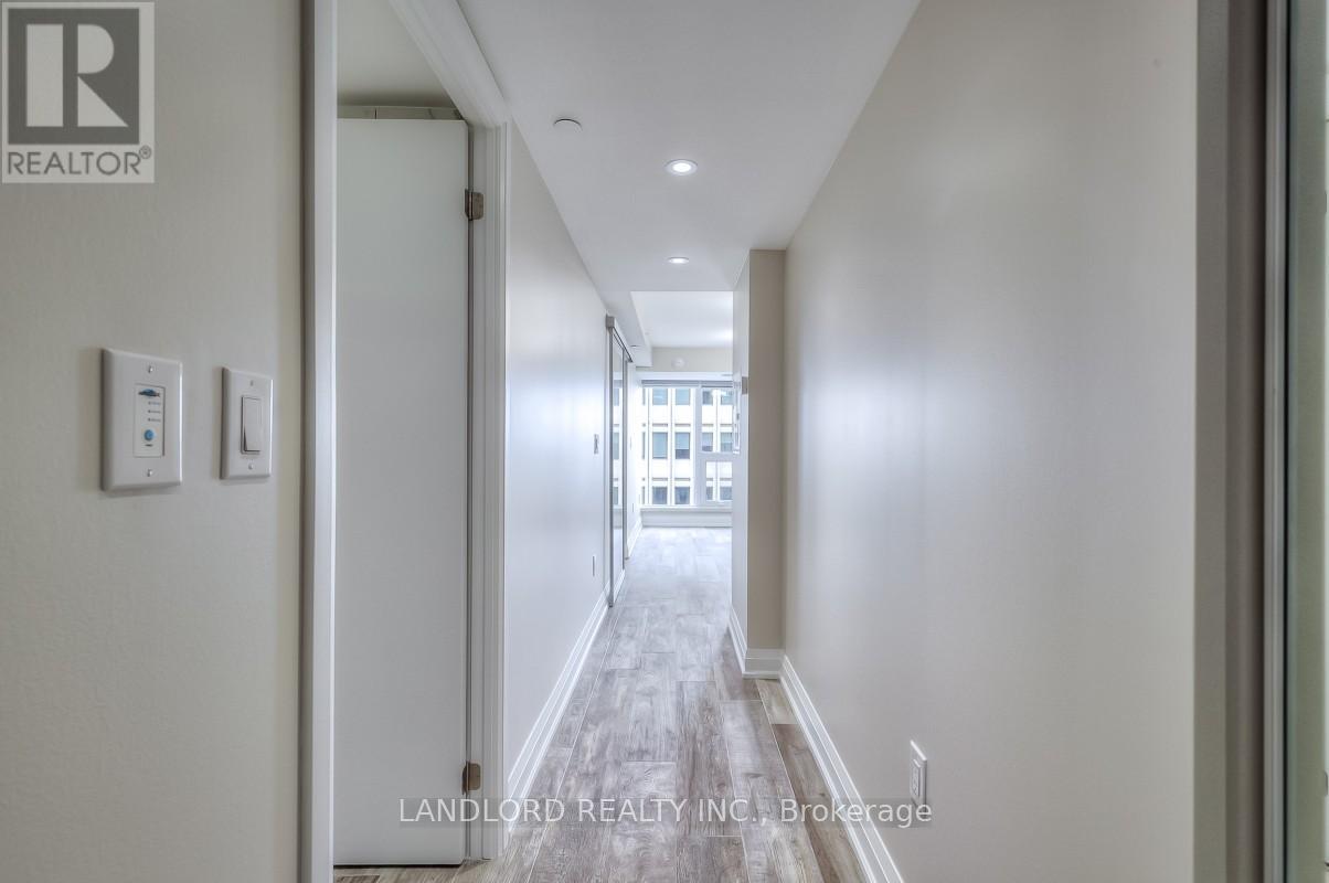 Photo 16 of 1714 955 Bay Street, Toronto ON