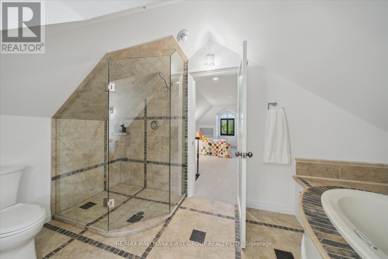 Photo 8 of 134 Front Street E, Whitby ON