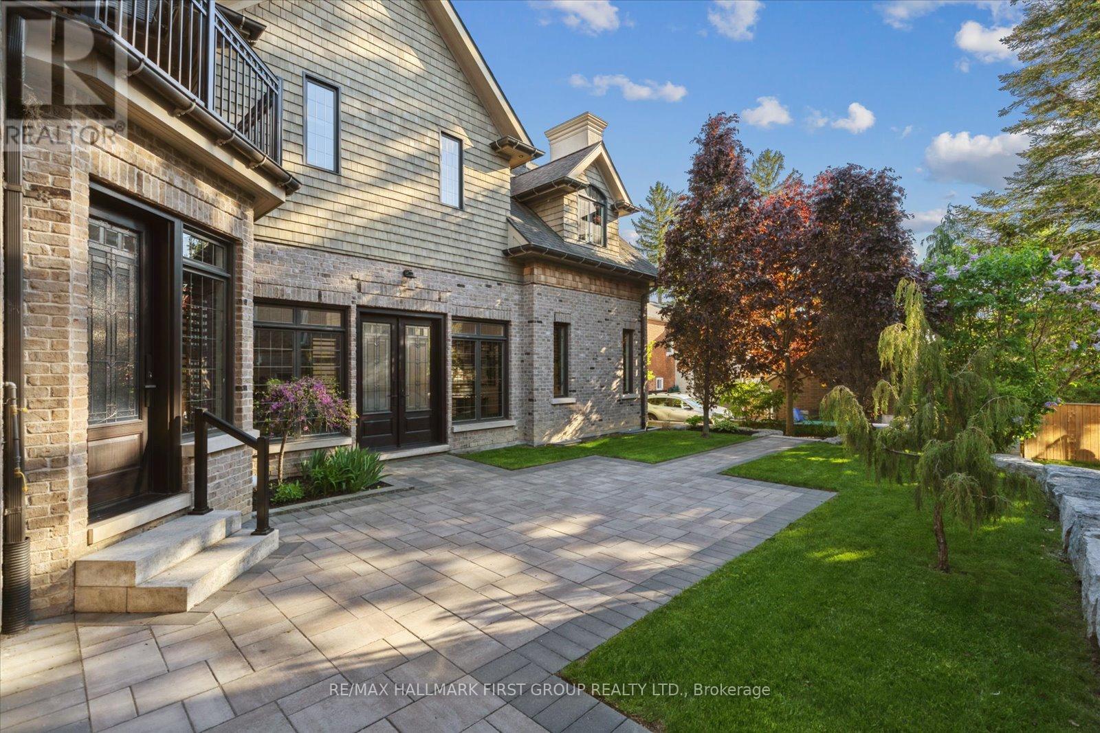 Photo 16 of 134 Front Street E, Whitby ON