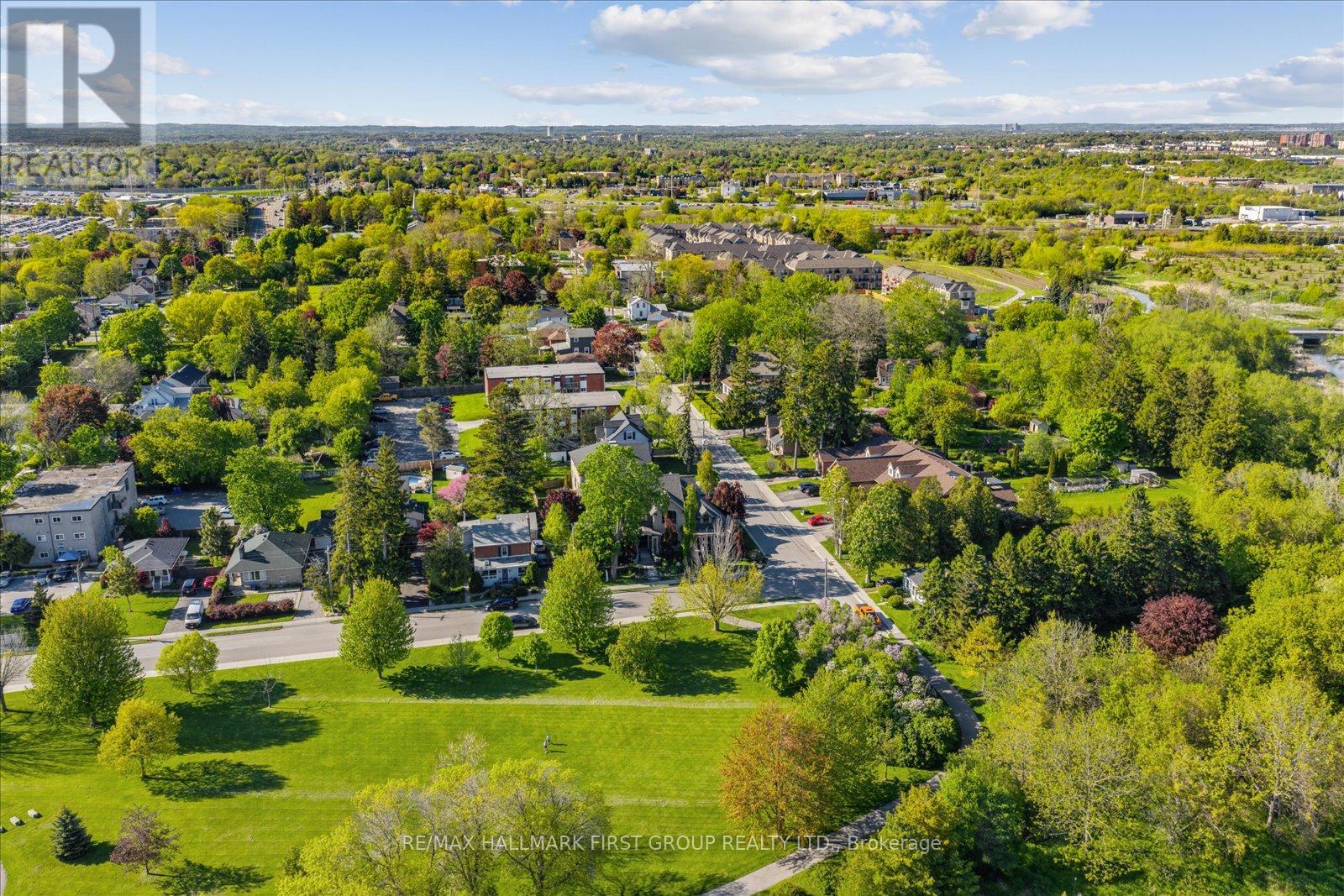 Photo 23 of 134 Front Street E, Whitby ON